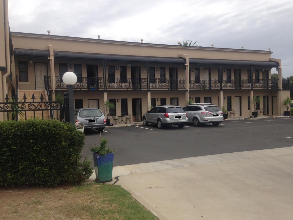 Inverell Terrace Motor Lodge Екстериор снимка